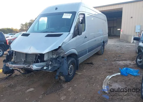 2016 Mercedes-Benz Sprinter 2500 High Roof from USA, damaged, VIN WD3PE8DD3GP314569